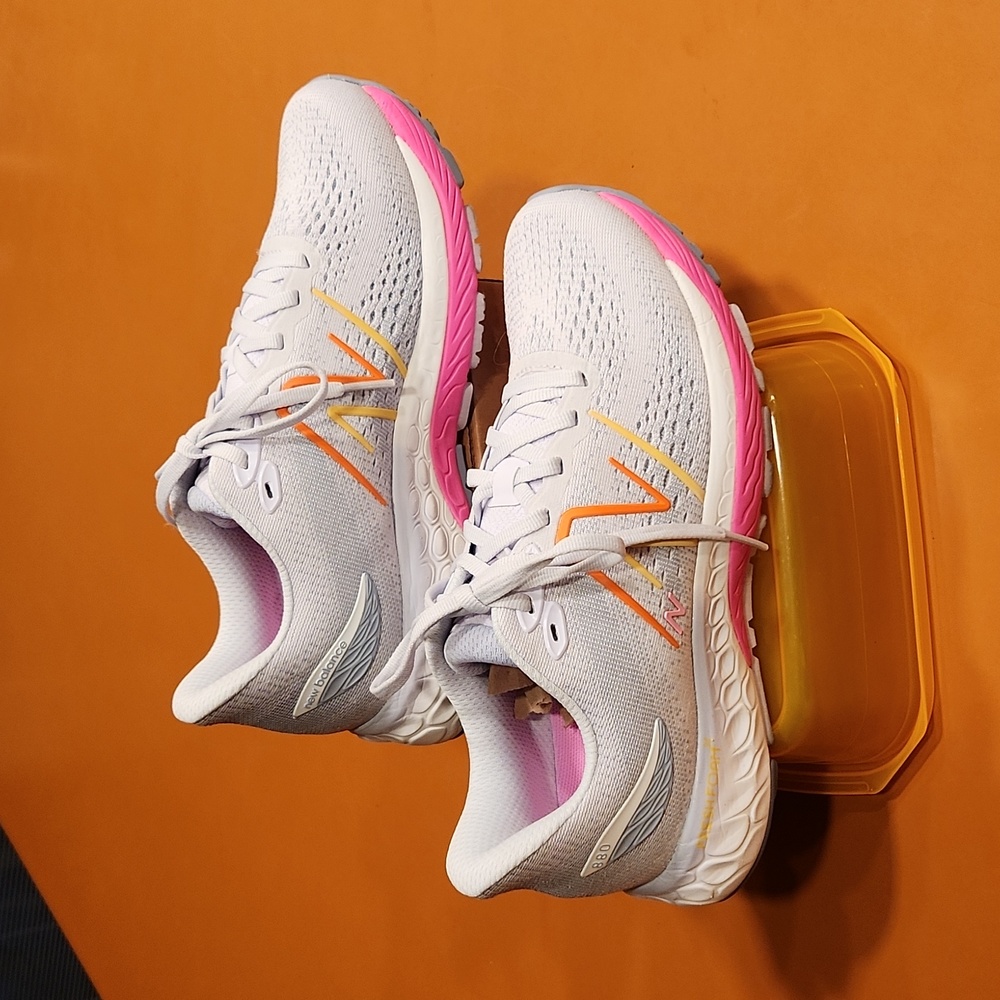 New Balance everyday shoes, size 7.5